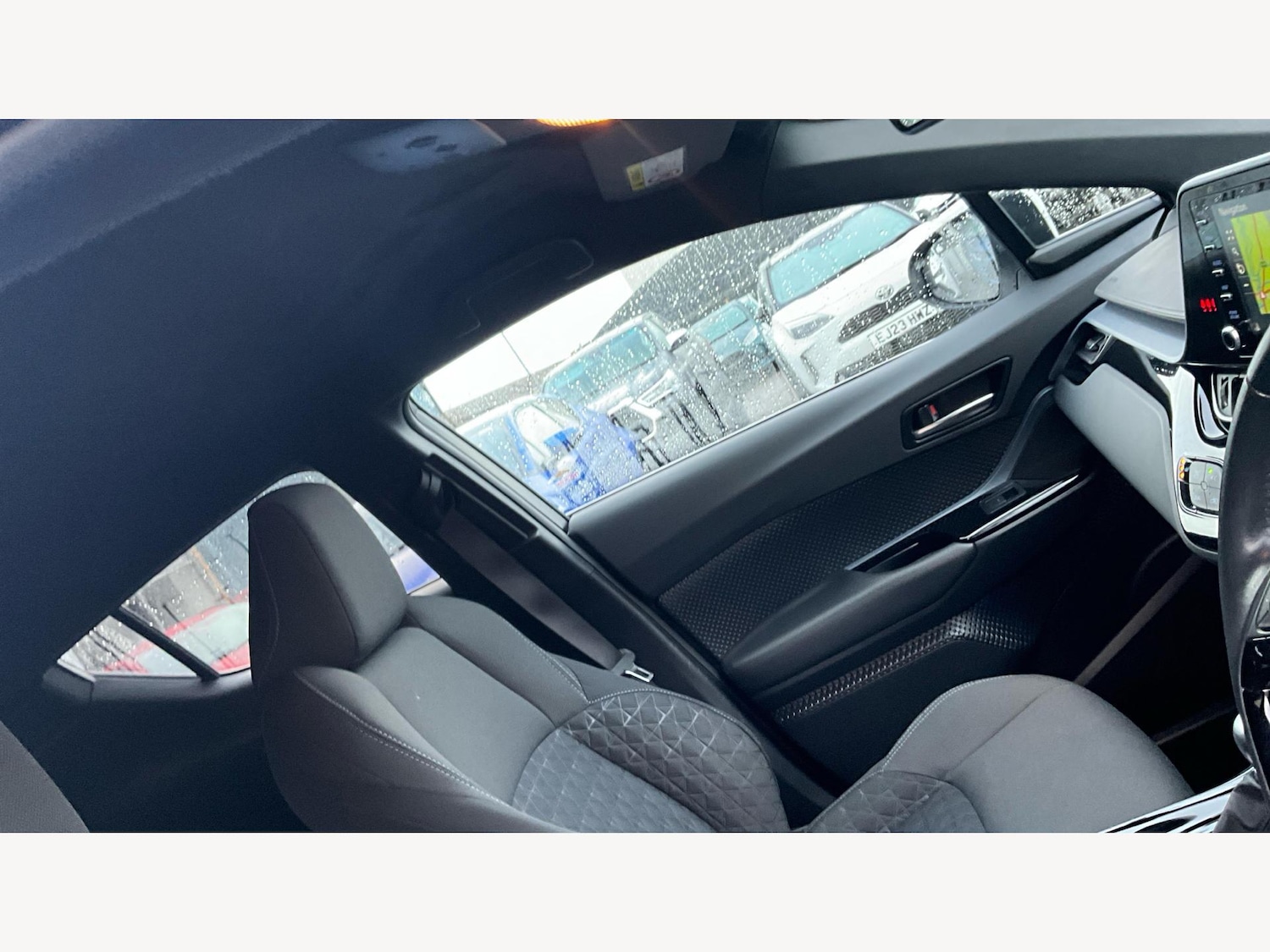 Used Toyota C-HR for sale - 77238326: Photo 24