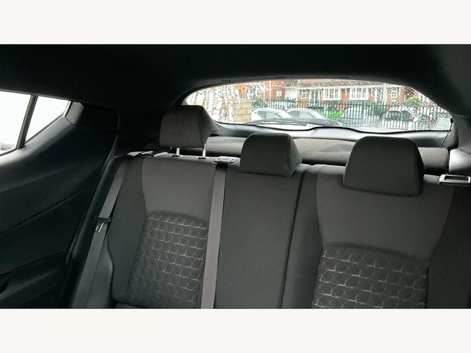 Used Toyota C-HR for sale - 77238326: Photo 25