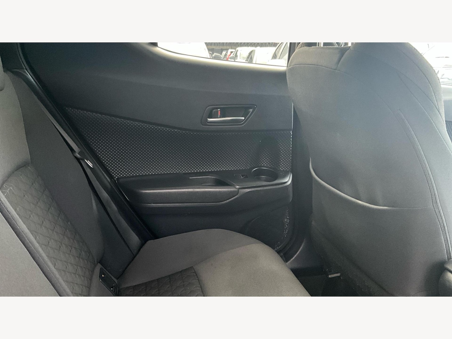 Used Toyota C-HR 2020 for sale - 76043080: Photo 14