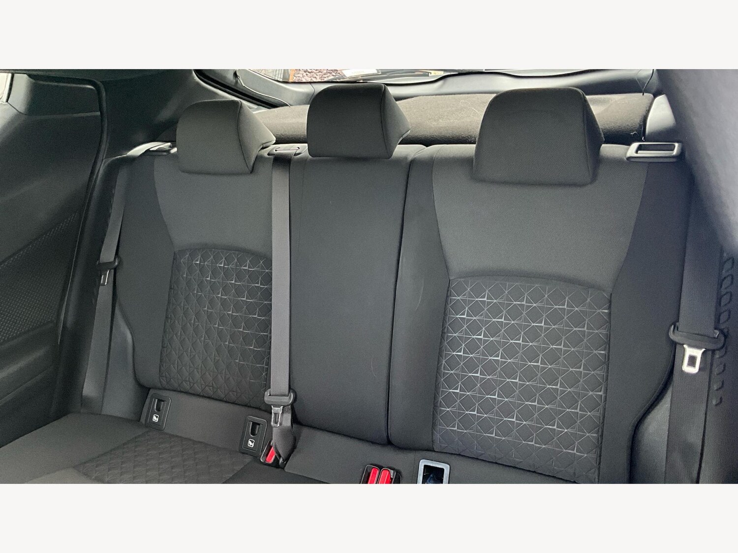 Used Toyota C-HR 2020 for sale - 76043080: Photo 25