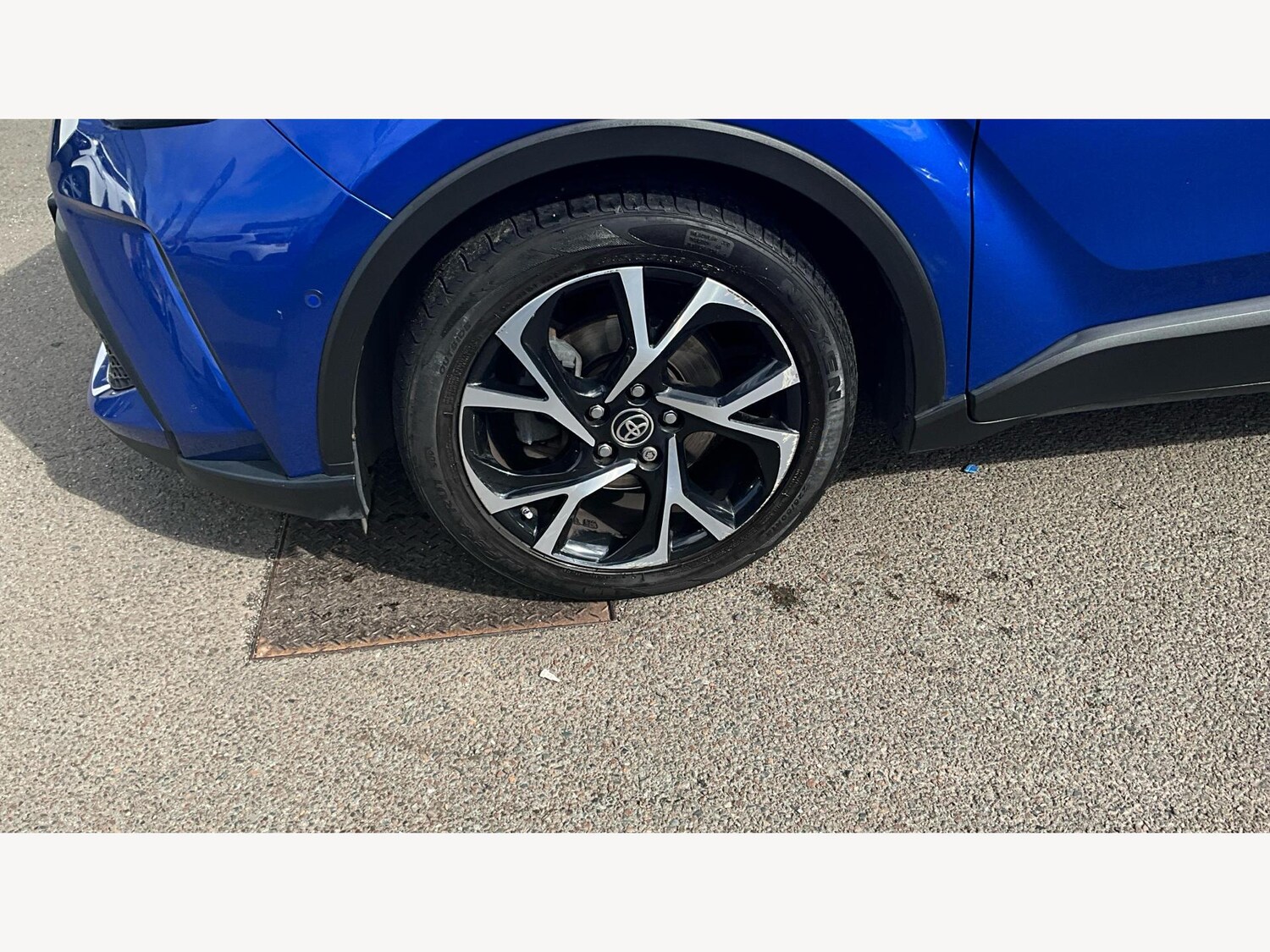 Used Toyota C-HR 2020 for sale - 76043080: Photo 36
