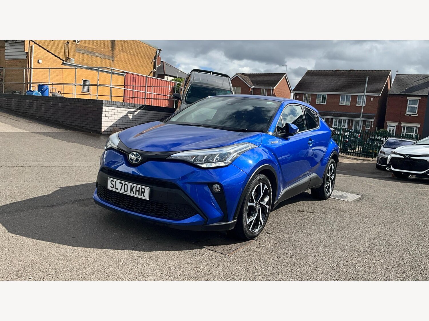 Used Toyota C-HR 2020 for sale - 76043080: Photo 42