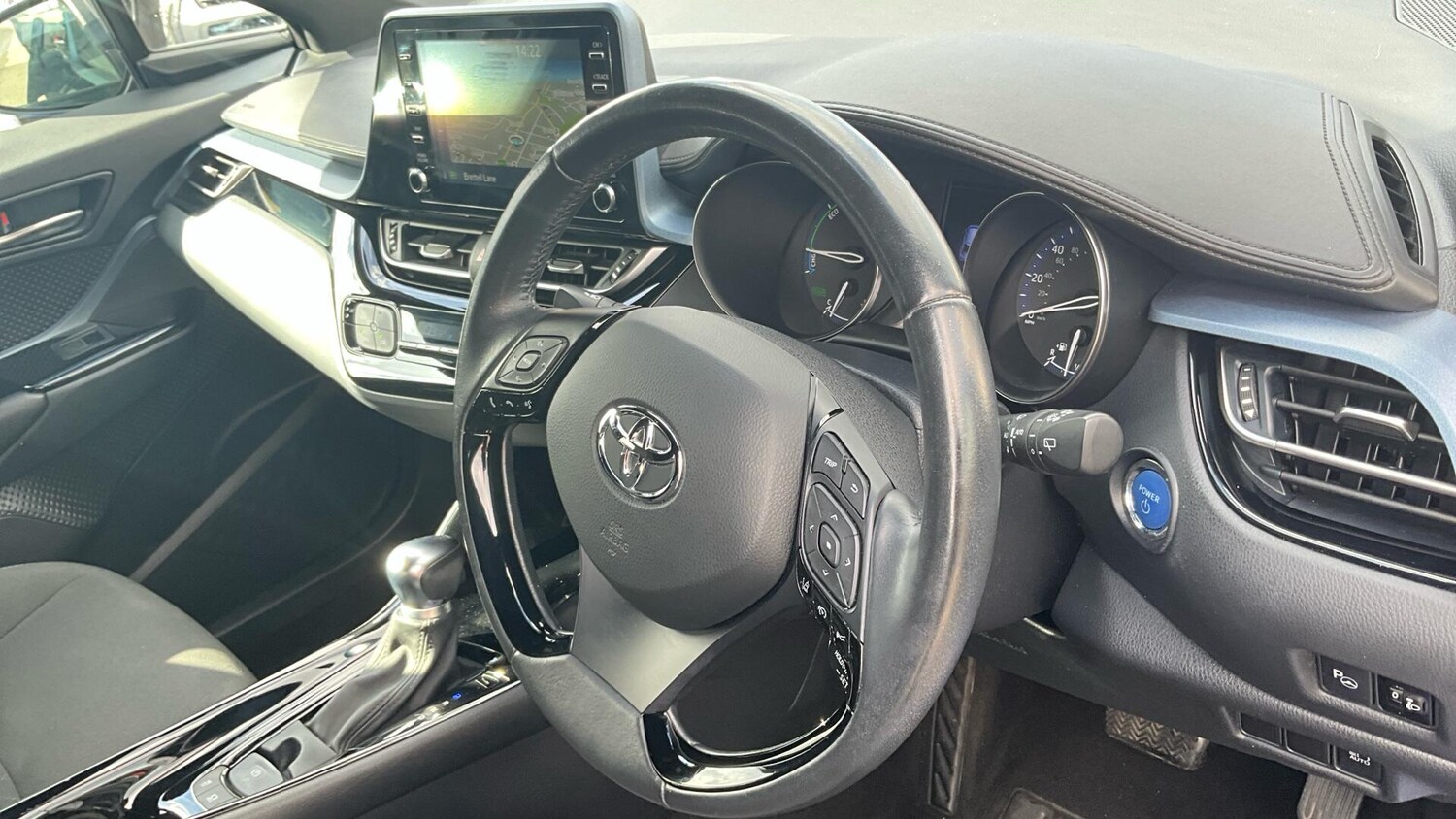 Used Toyota C-HR 2020 for sale - 76043080: Photo 46