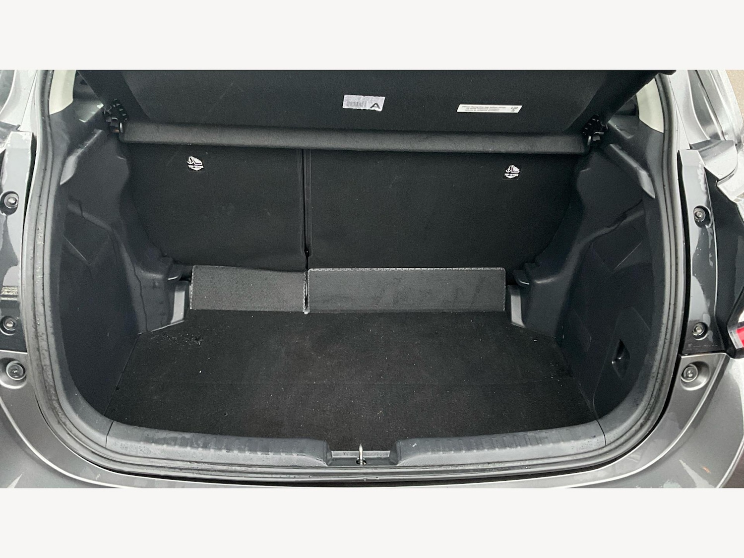 Used Toyota Yaris 2023 for sale - 76689667: Photo 23