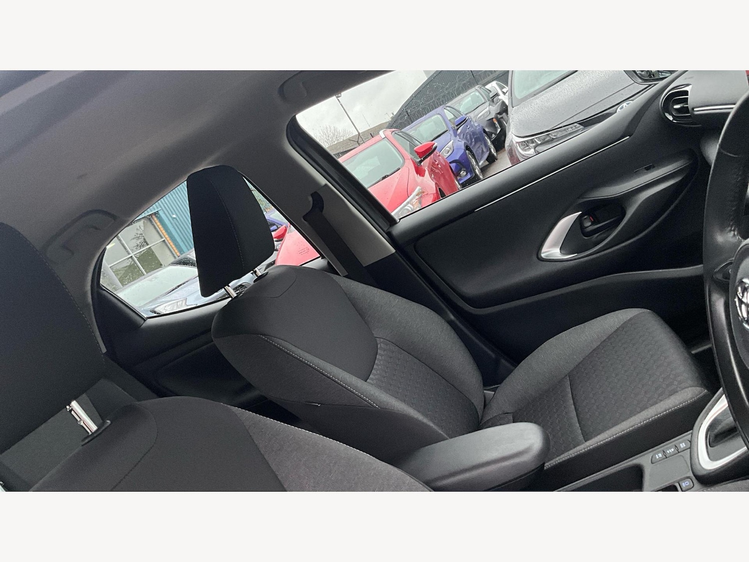 Used Toyota Yaris 2023 for sale - 76689667: Photo 24