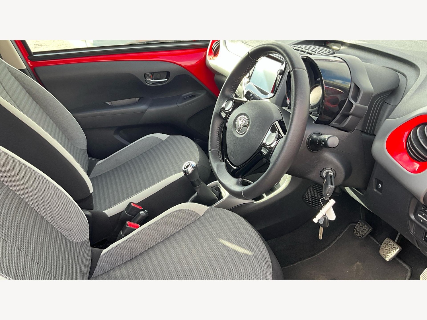 Used Toyota AYGO 2019 for sale - 76175600: Photo 13