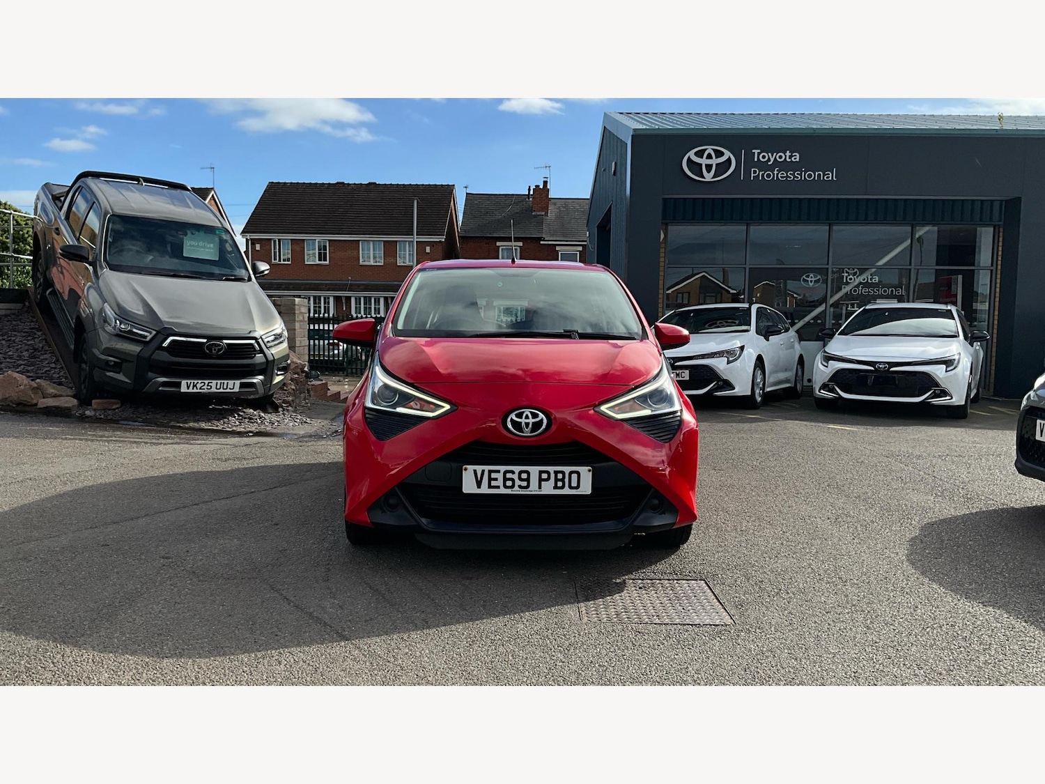 Used Toyota AYGO 2019 for sale - 76175600: Photo 17