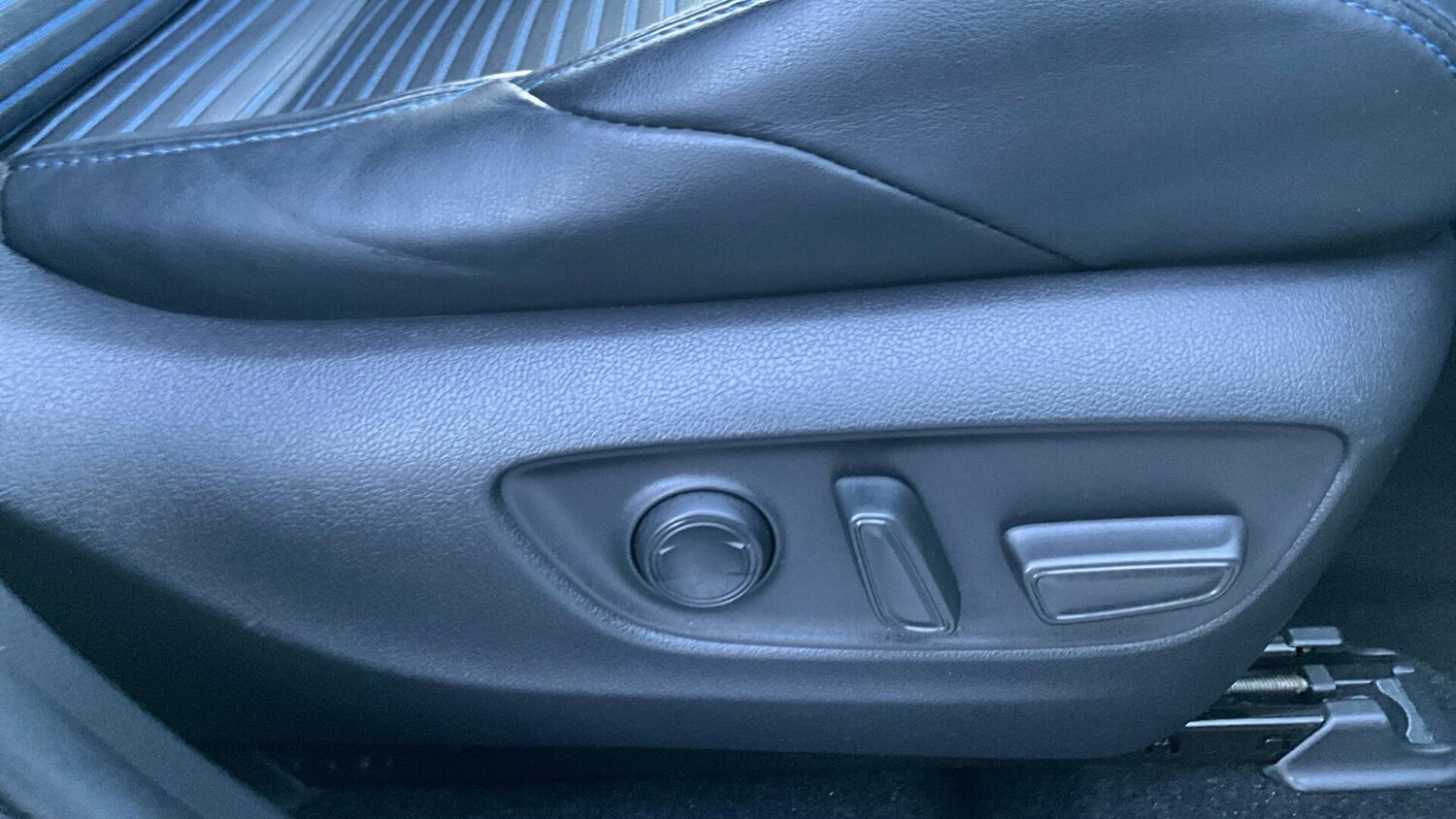 Used Toyota RAV4 for sale - 77538274: Photo 38