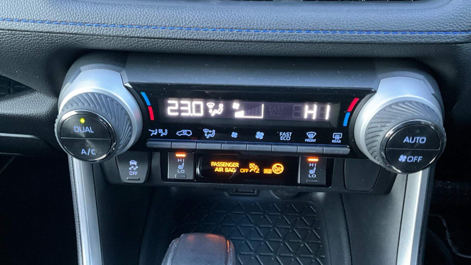 Used Toyota RAV4 for sale - 77538274: Photo 40