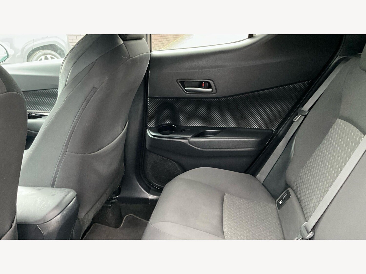 Used Toyota C-HR 2023 for sale - 77925873: Photo 15