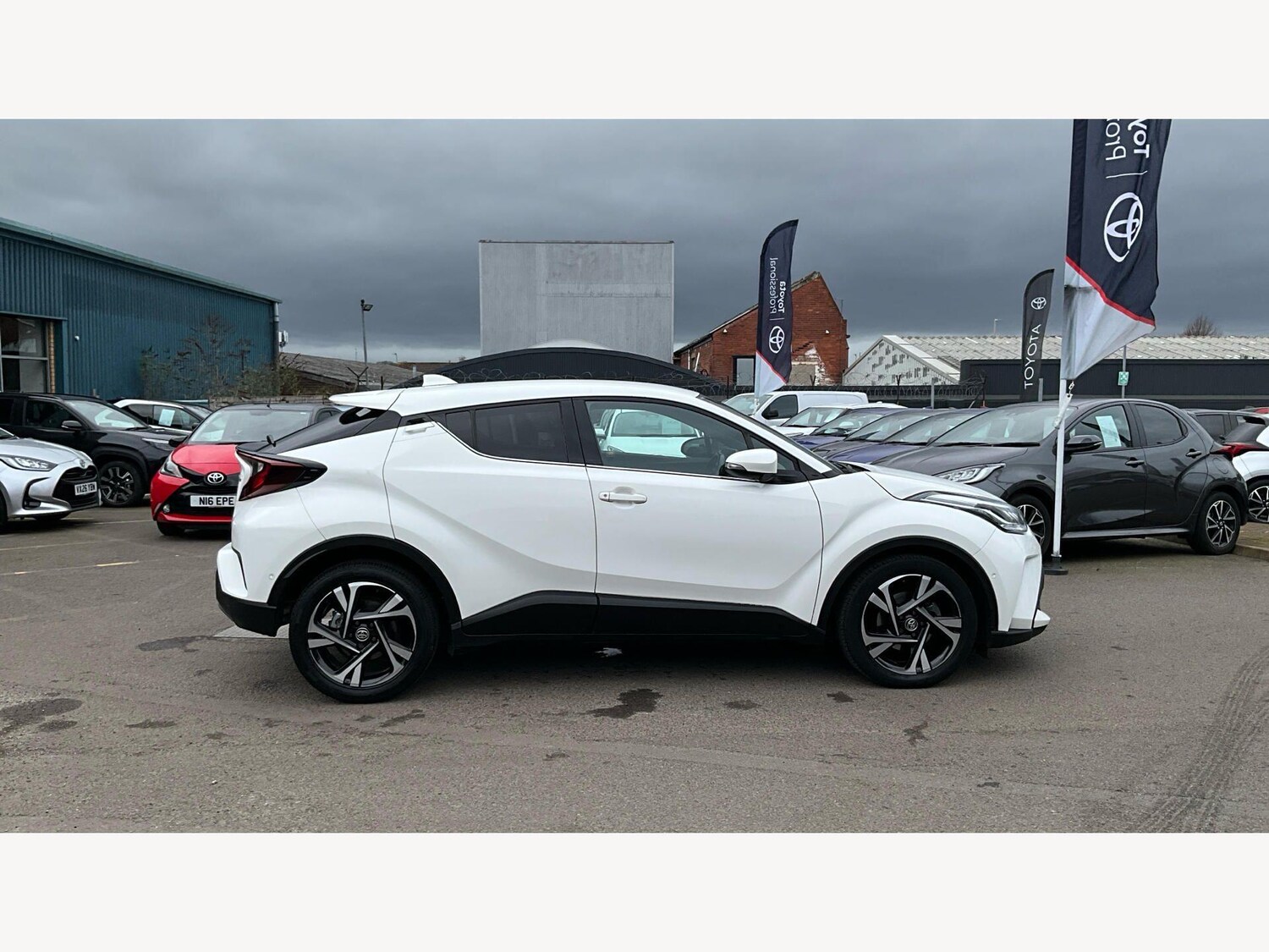 Used Toyota C-HR 2023 for sale - 77925873: Photo 18