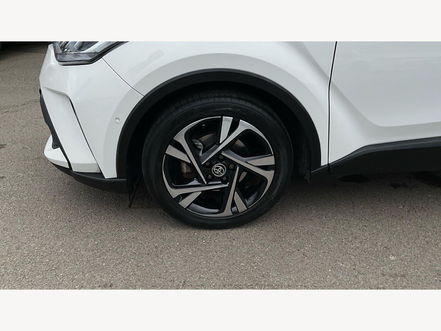 Used Toyota C-HR 2023 for sale - 77925873: Photo 22