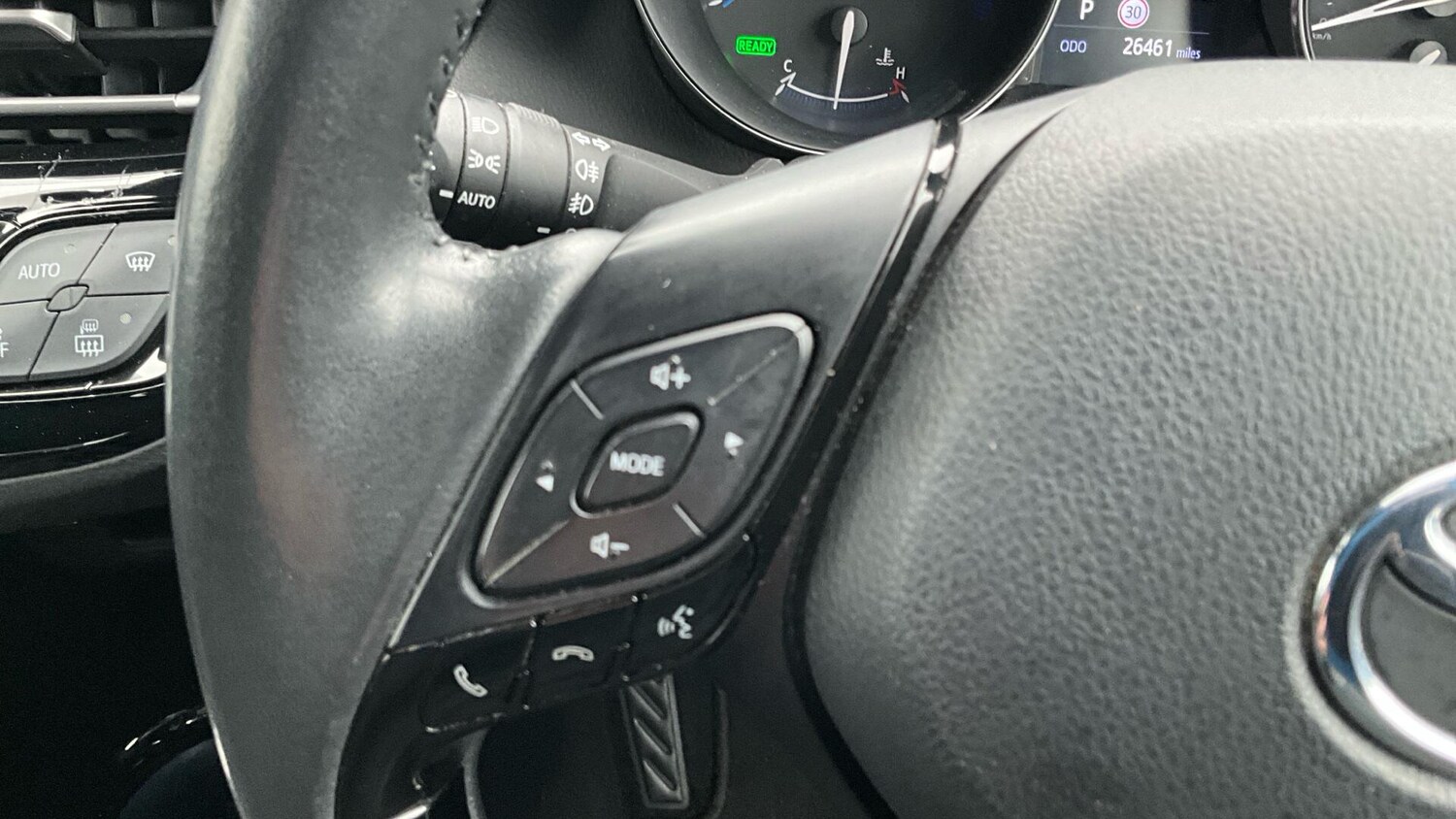 Used Toyota C-HR 2023 for sale - 77925873: Photo 37