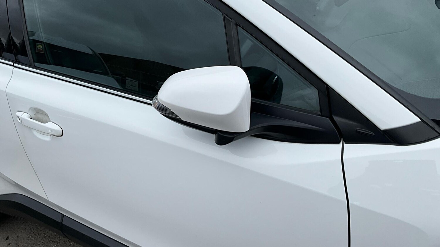 Used Toyota C-HR 2023 for sale - 77925873: Photo 41