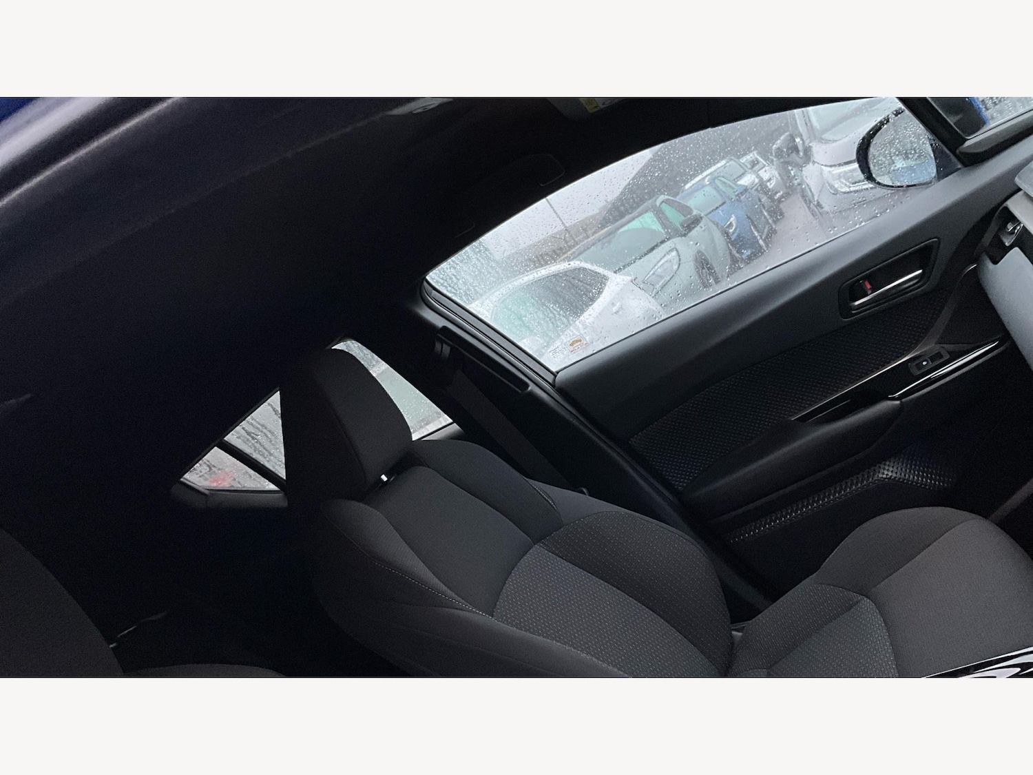 Used Toyota C-HR 2018 for sale - 77537304: Photo 24