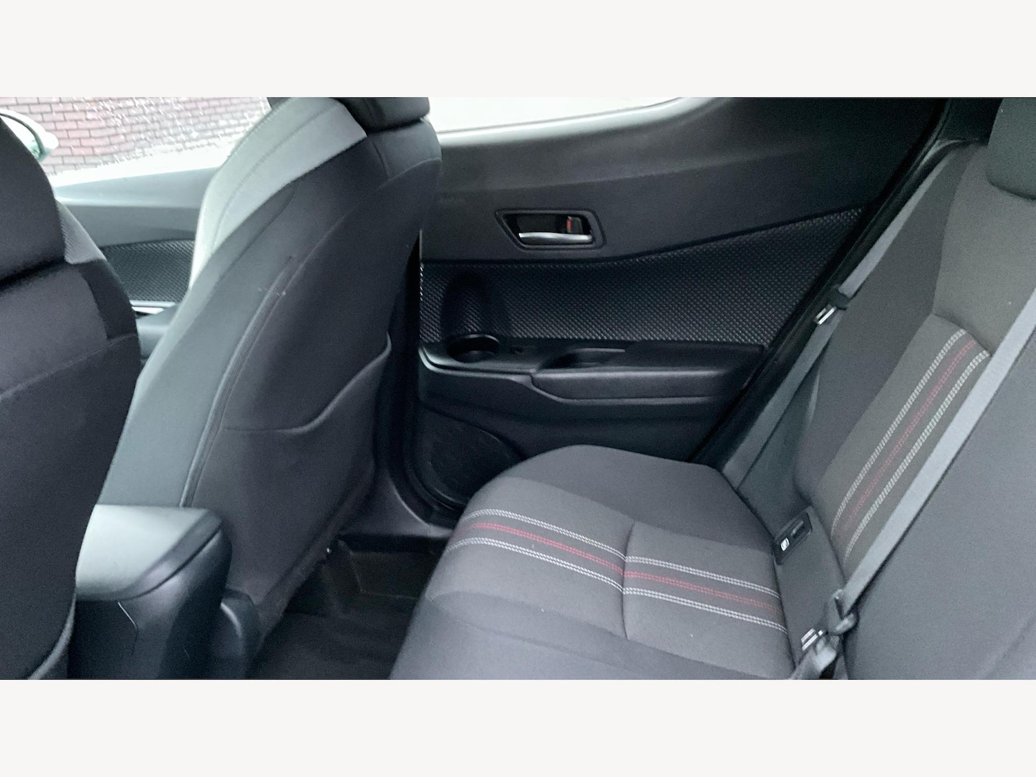 Used Toyota C-HR for sale - 77586418: Photo 15