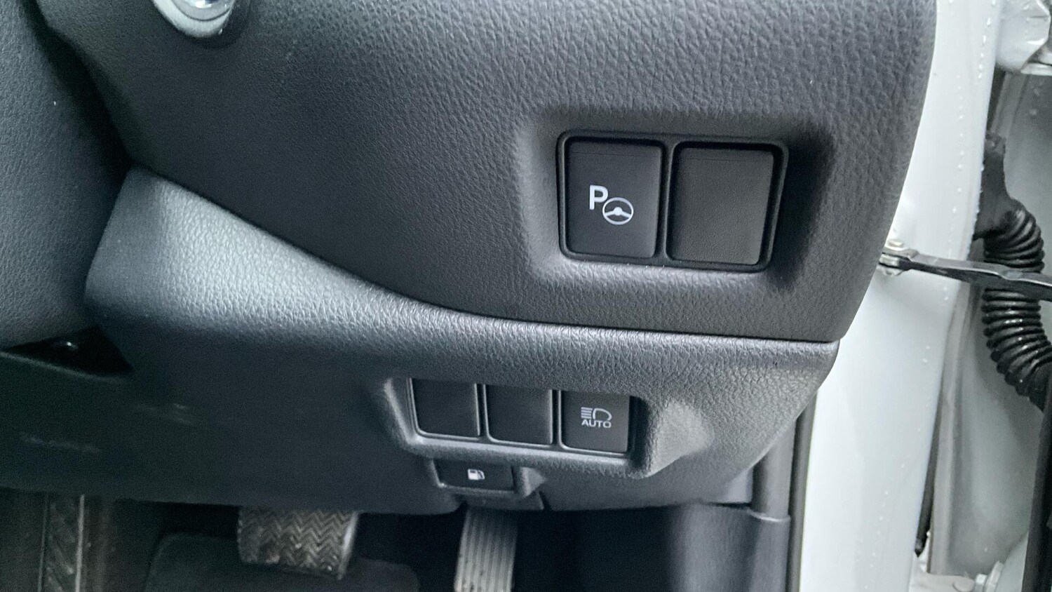 Used Toyota C-HR for sale - 77586418: Photo 35