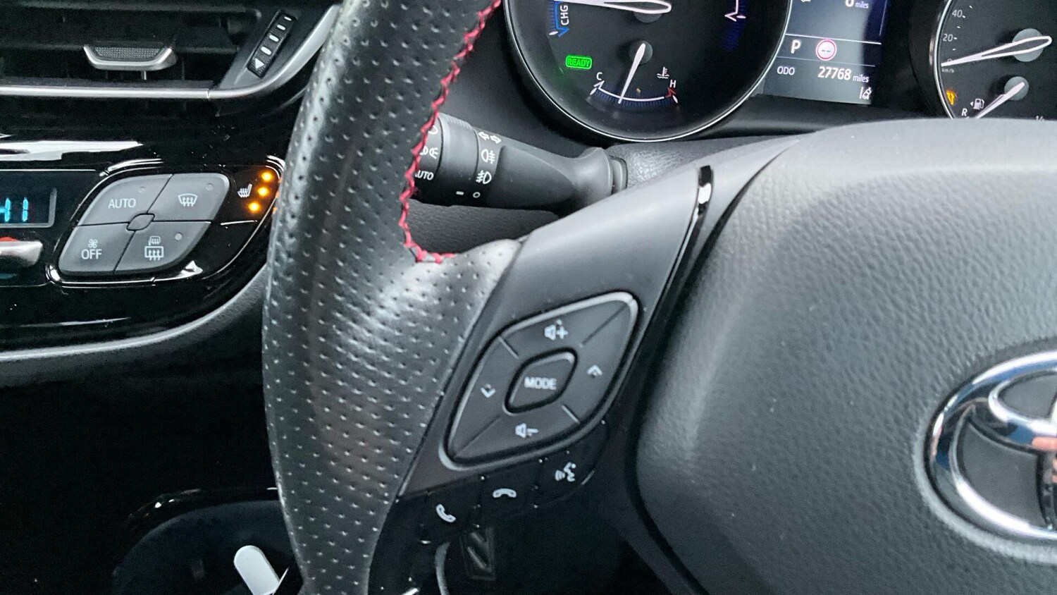 Used Toyota C-HR for sale - 77586418: Photo 41