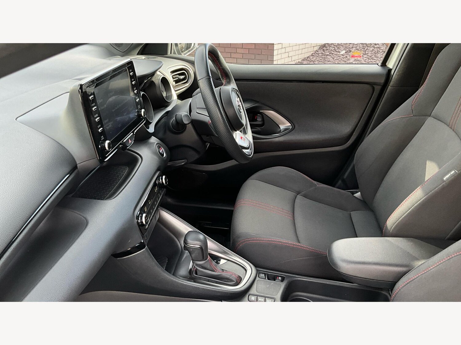 Used Toyota Yaris 2023 for sale - 76326416: Photo 12