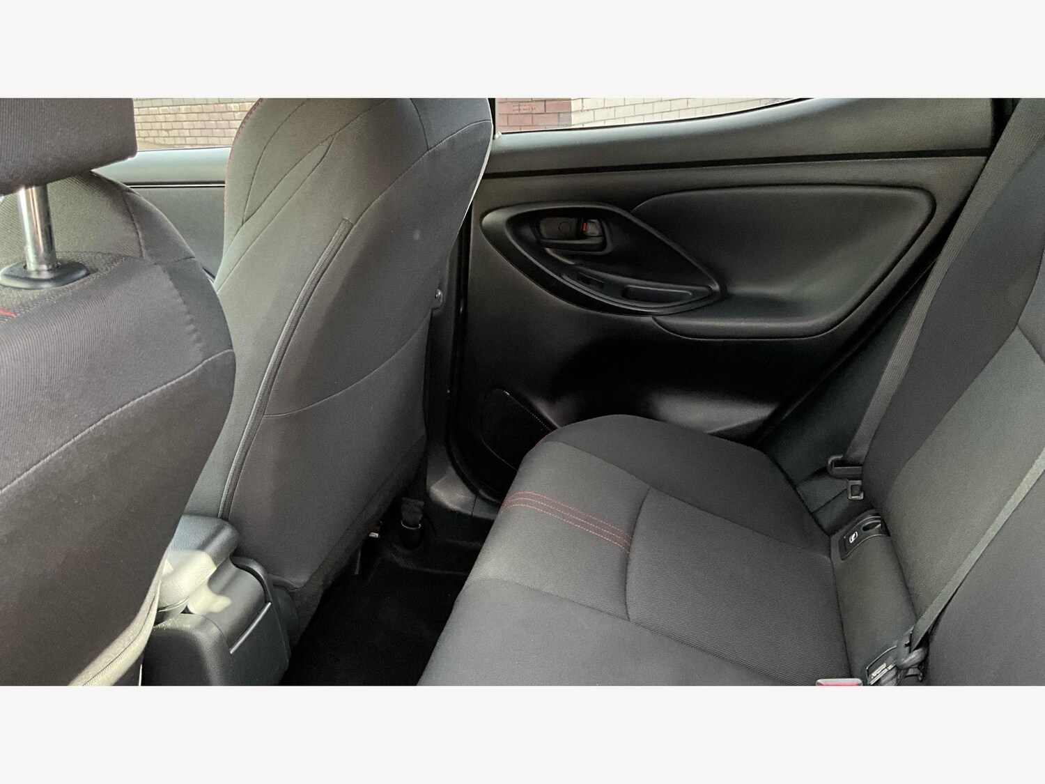 Used Toyota Yaris 2023 for sale - 76326416: Photo 15