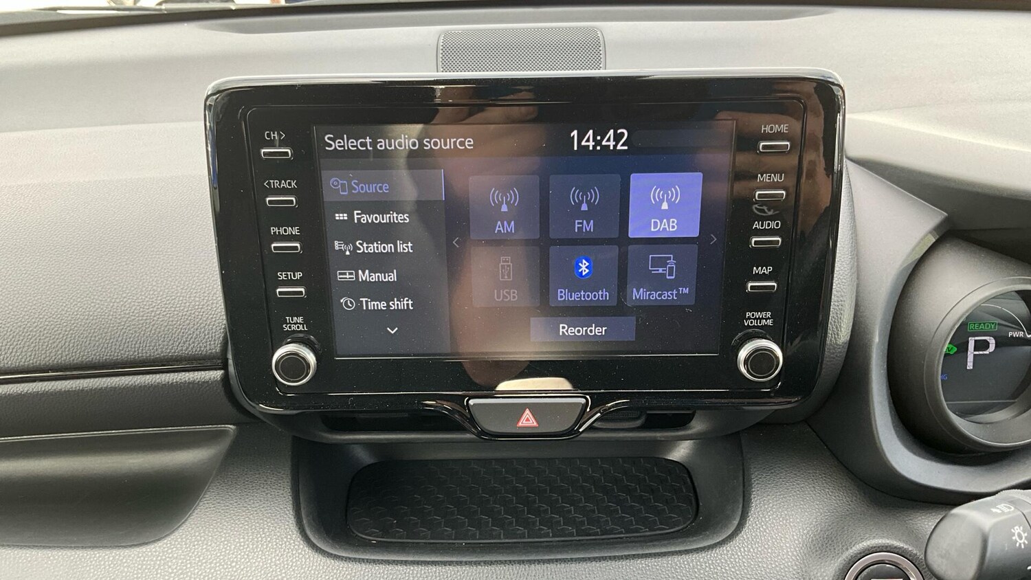 Used Toyota Yaris 2023 for sale - 76326416: Photo 37