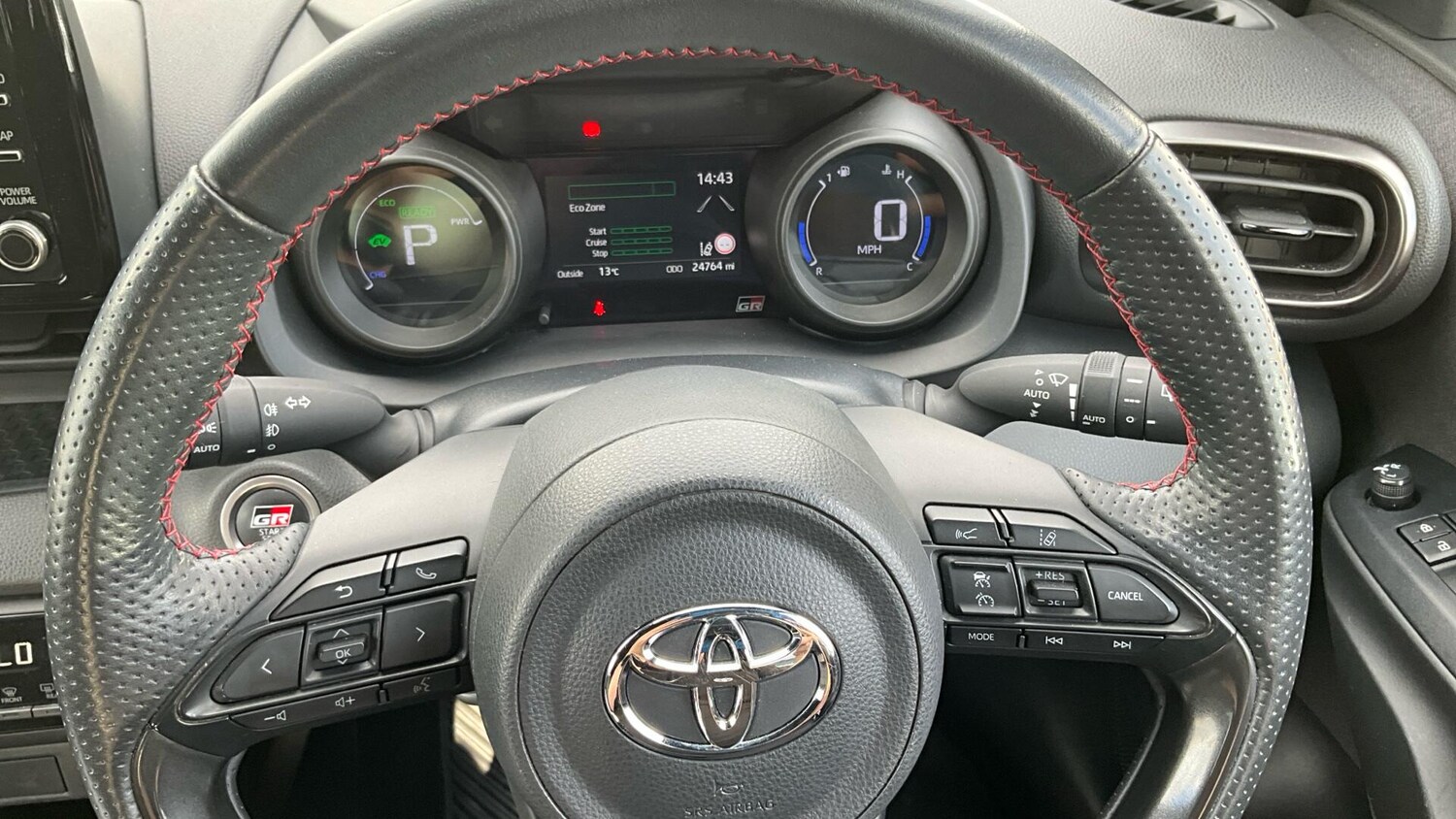 Used Toyota Yaris 2023 for sale - 76326416: Photo 45