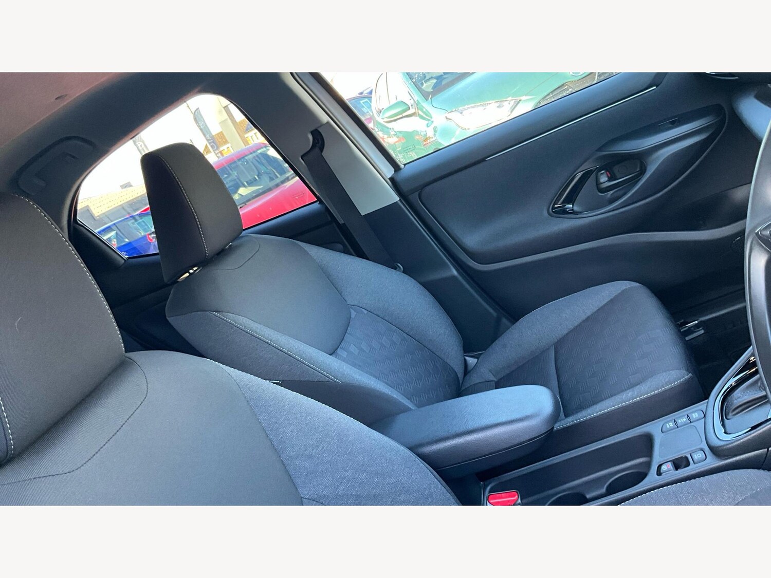 Used Toyota Yaris for sale - 77586804: Photo 24