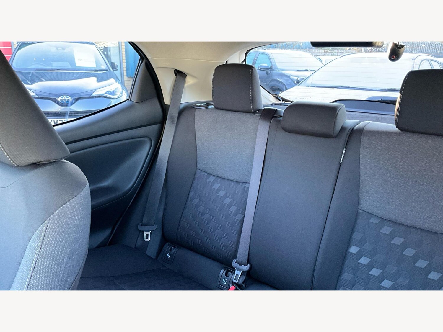 Used Toyota Yaris for sale - 77586804: Photo 25