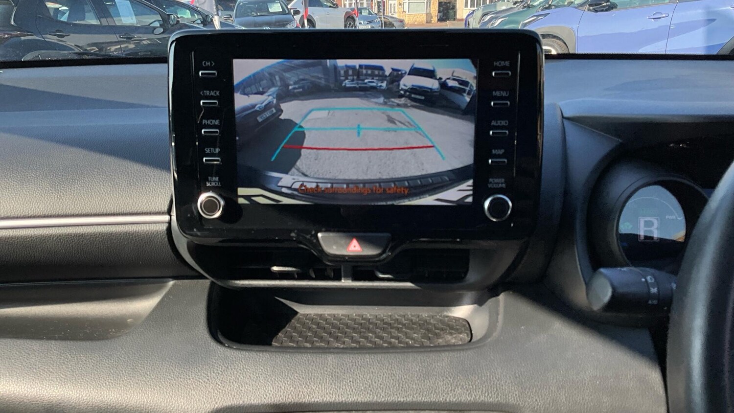 Used Toyota Yaris 2022 for sale - 78033912: Photo 33