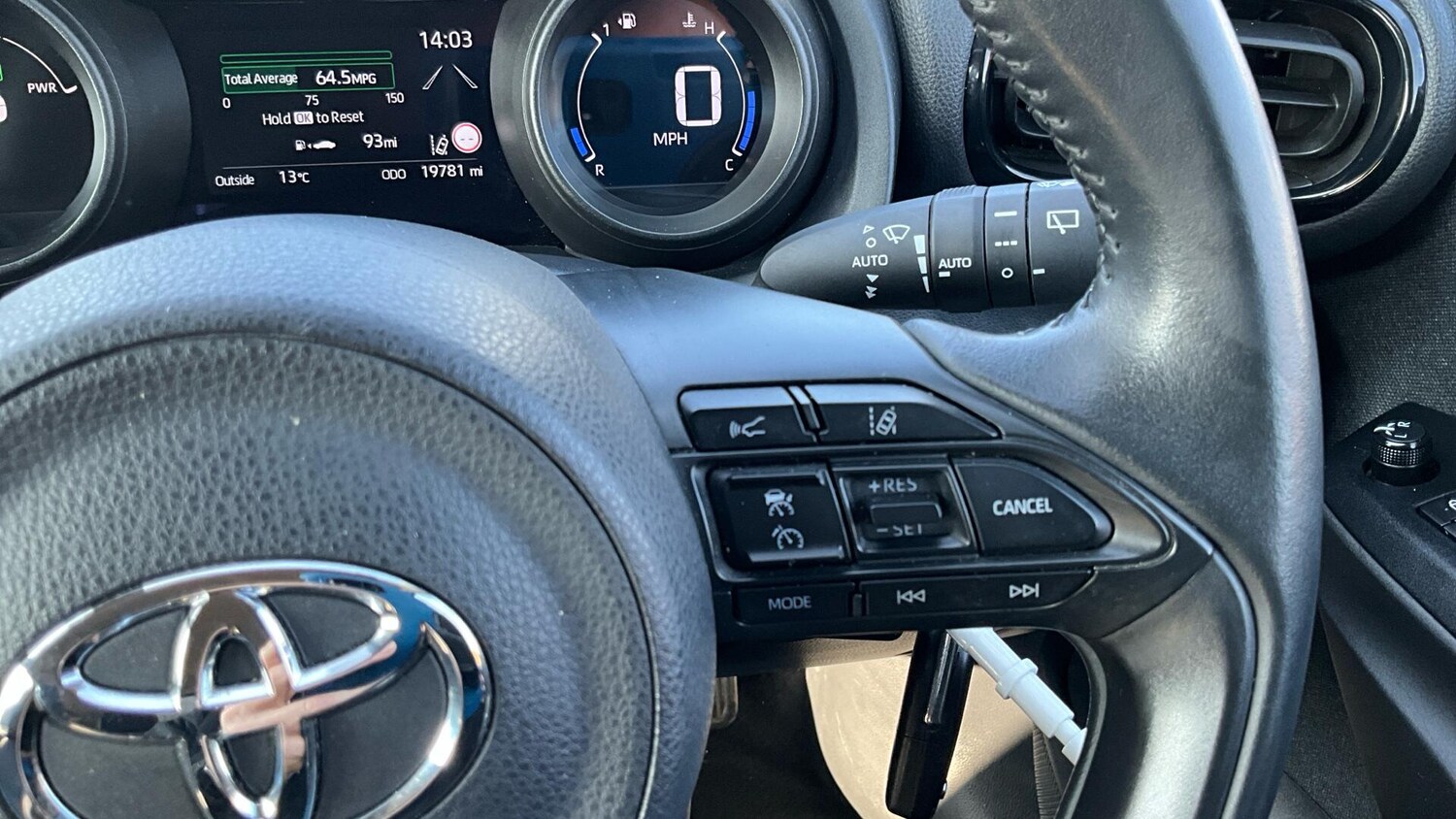 Used Toyota Yaris 2022 for sale - 78033912: Photo 39