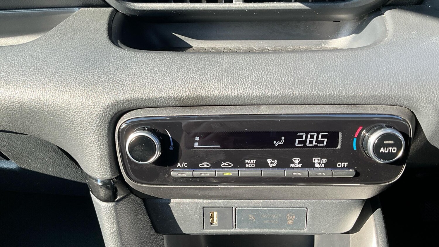 Used Toyota Yaris 2022 for sale - 78033912: Photo 40