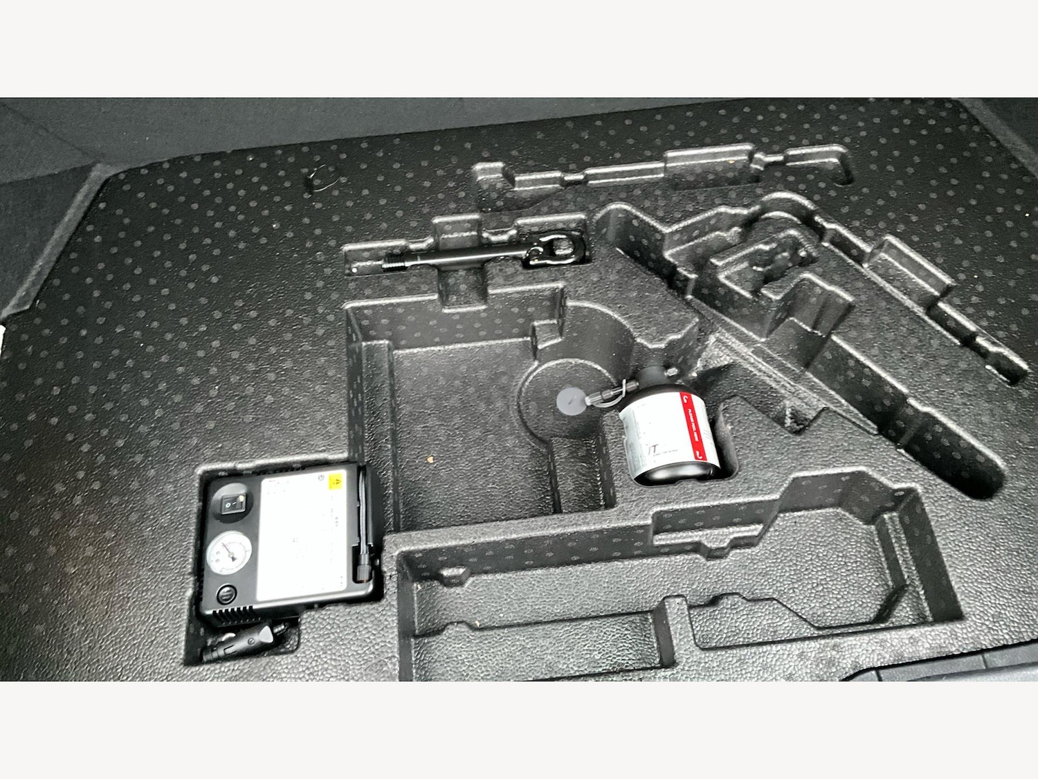 Used Toyota C-HR for sale - 77538275: Photo 23