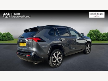 Used Toyota RAV4 2022 for sale - 76121377: Photo 2