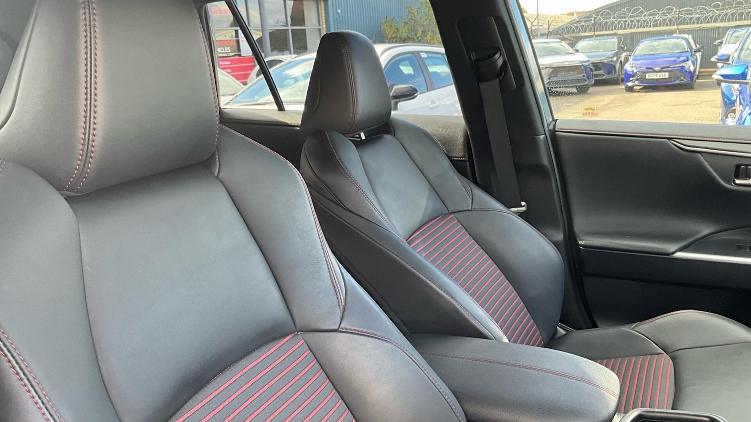 Used Toyota RAV4 2022 for sale - 76121377: Photo 47