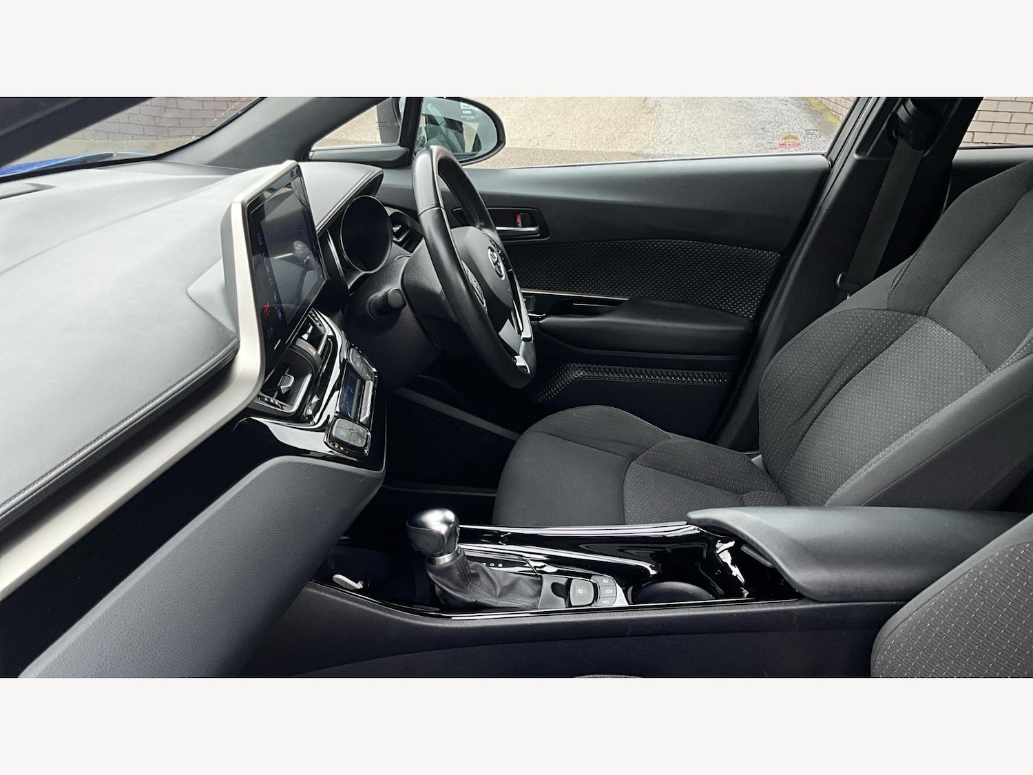 Used Toyota C-HR 2019 for sale - 75927962: Photo 12