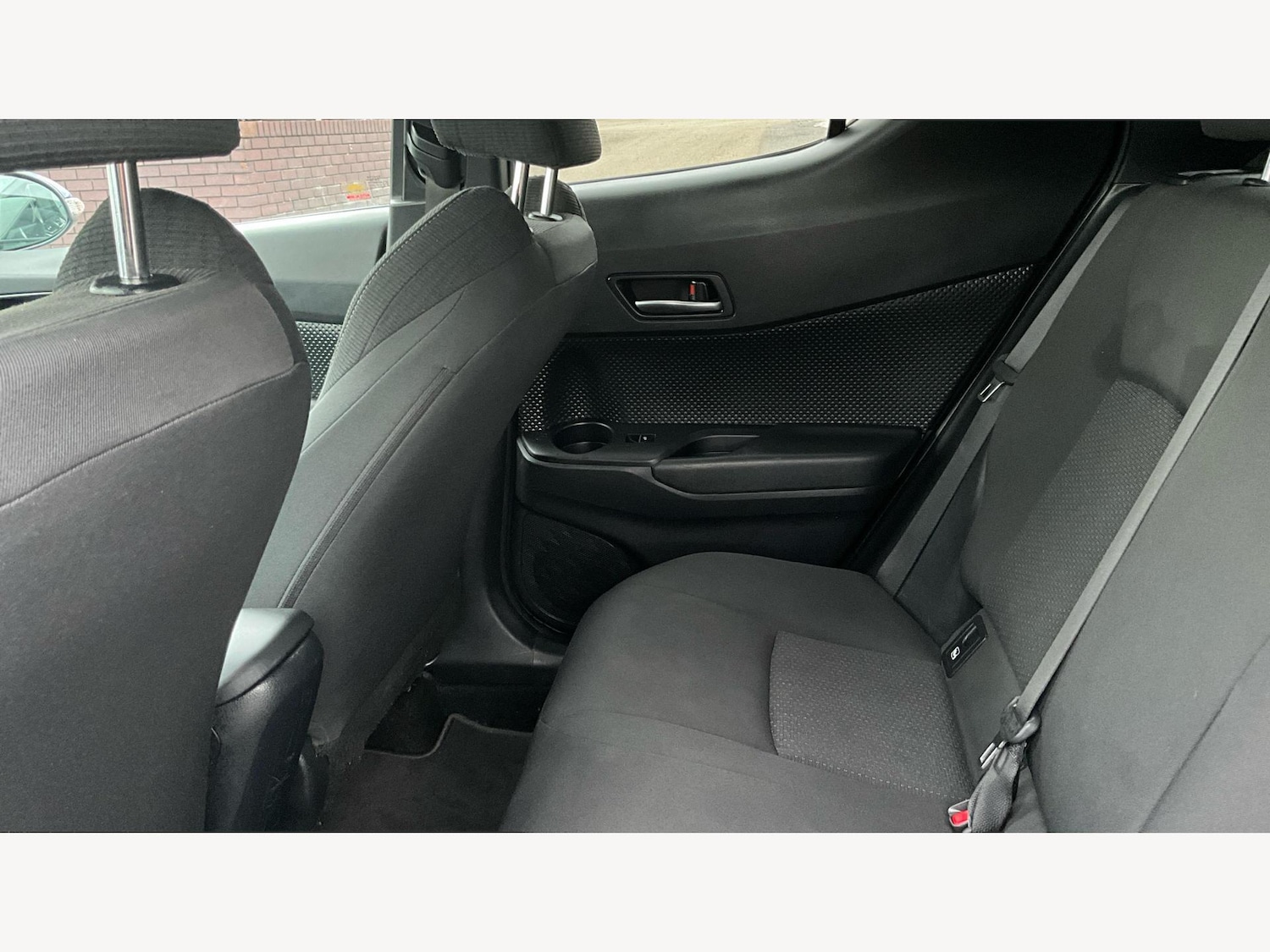 Used Toyota C-HR 2019 for sale - 75927962: Photo 15