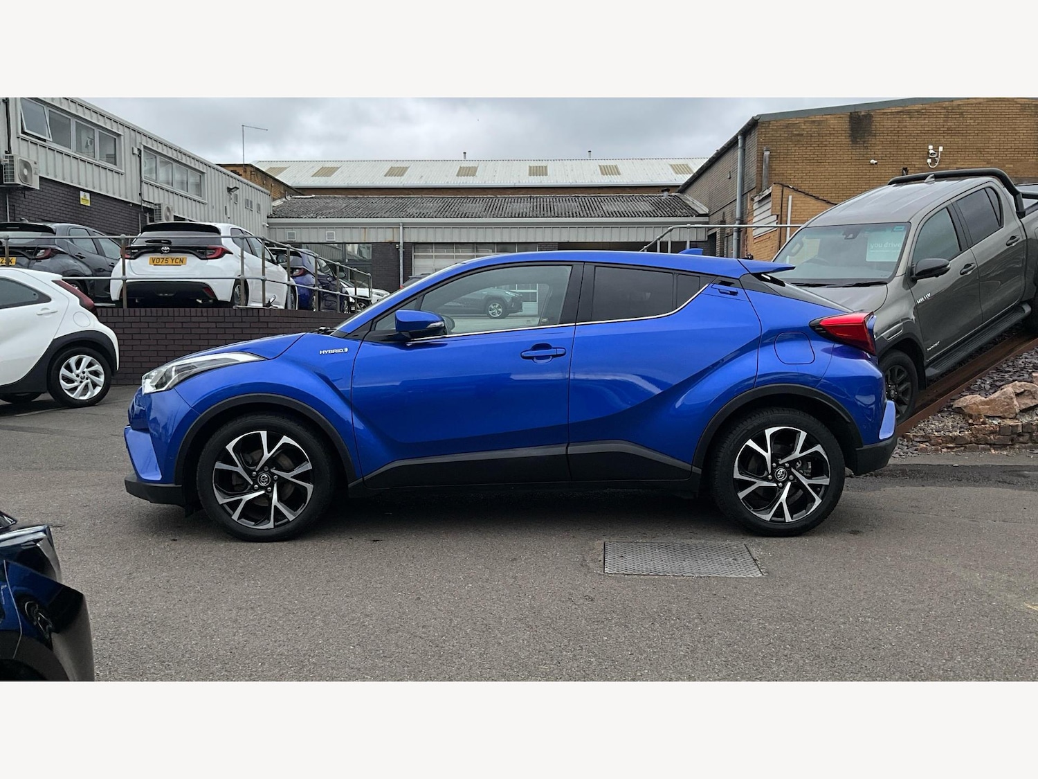 Used Toyota C-HR 2019 for sale - 75927962: Photo 19