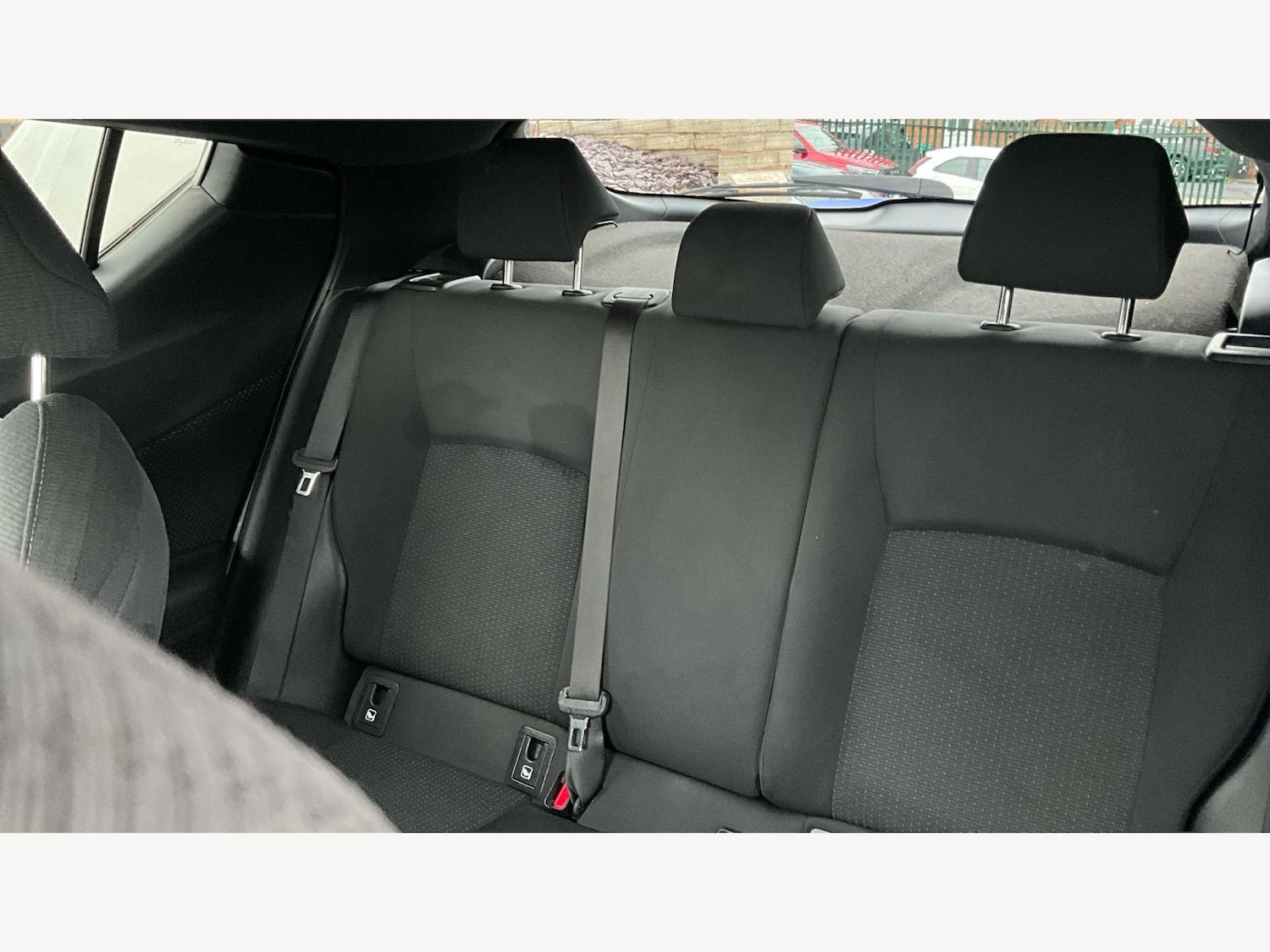 Used Toyota C-HR 2019 for sale - 75927962: Photo 25