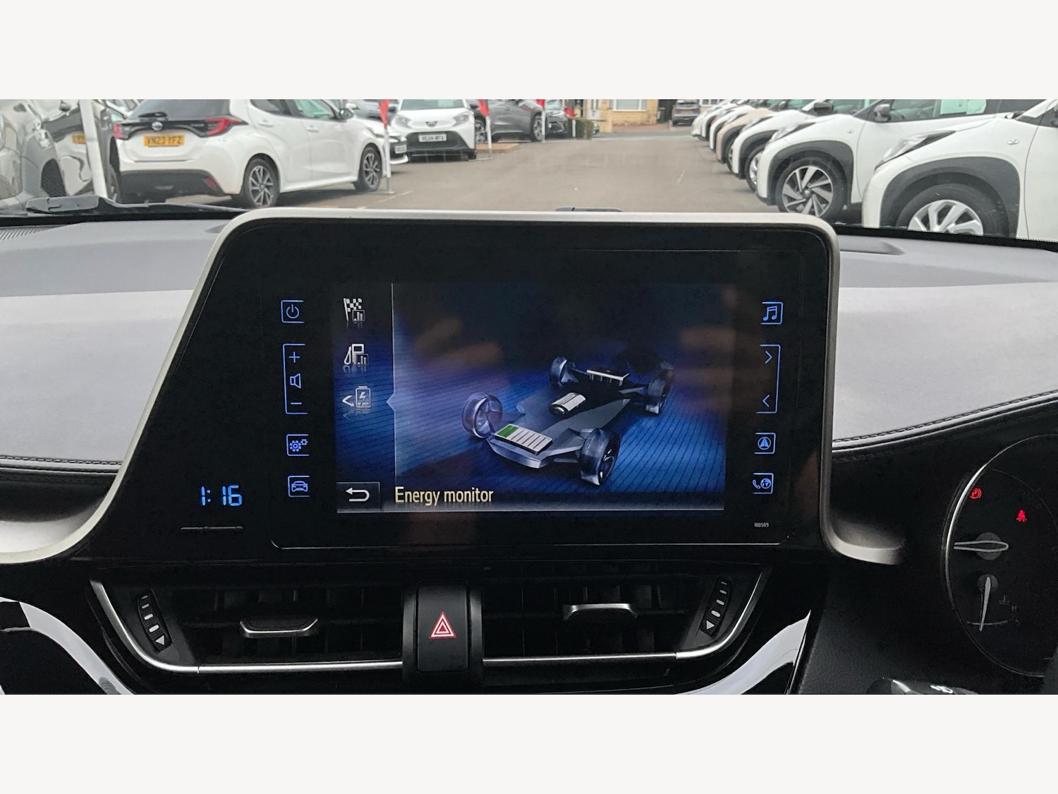 Used Toyota C-HR 2019 for sale - 75927962: Photo 30
