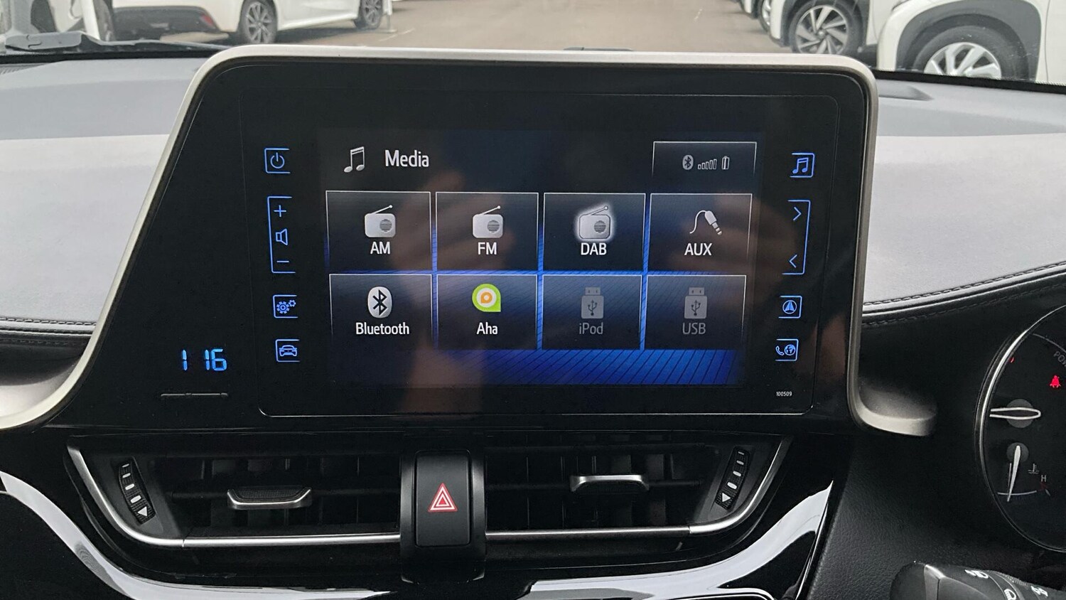Used Toyota C-HR 2019 for sale - 75927962: Photo 40