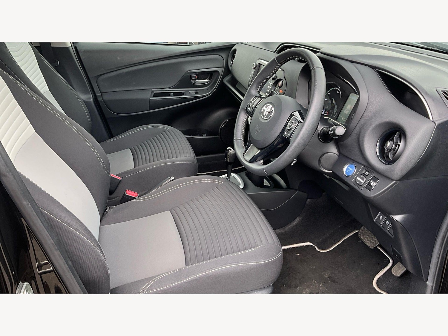 Used Toyota Yaris 2017 for sale - 78100257: Photo 13