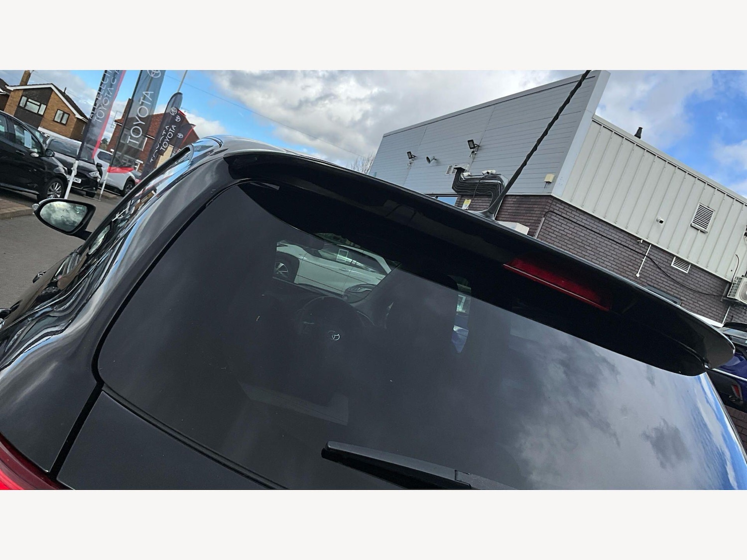 Used Toyota Yaris 2017 for sale - 78100257: Photo 28