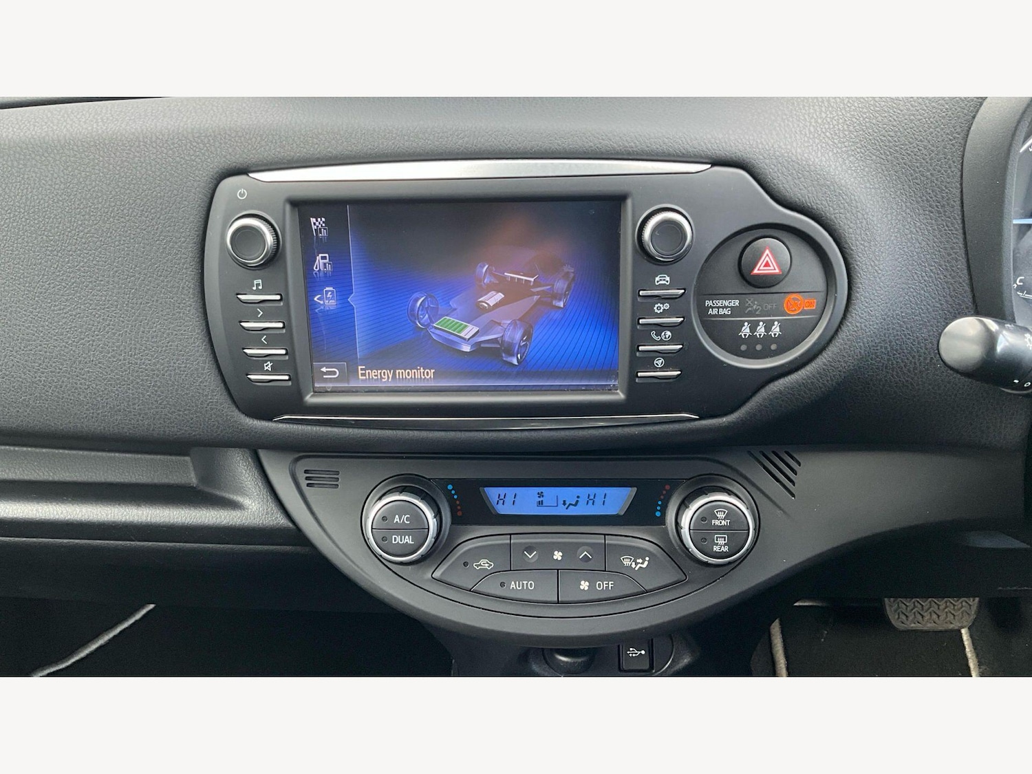 Used Toyota Yaris 2017 for sale - 78100257: Photo 30