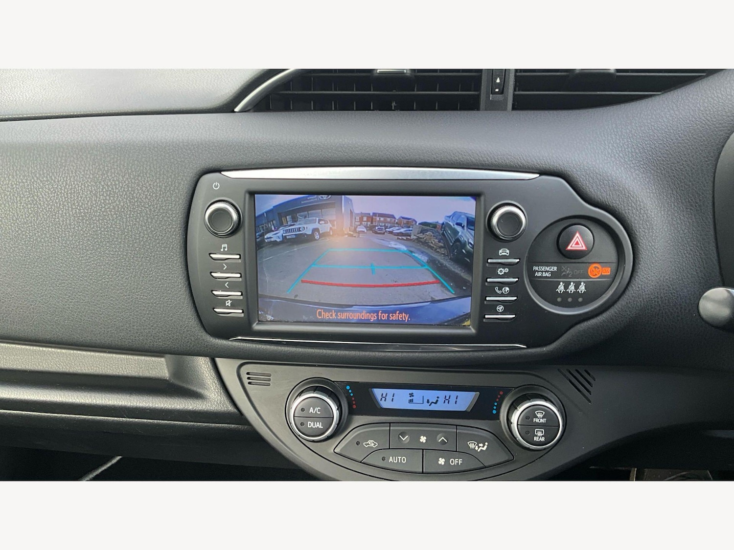 Used Toyota Yaris 2017 for sale - 78100257: Photo 33