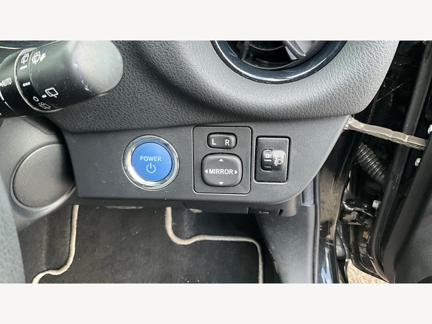 Used Toyota Yaris 2017 for sale - 78100257: Photo 34