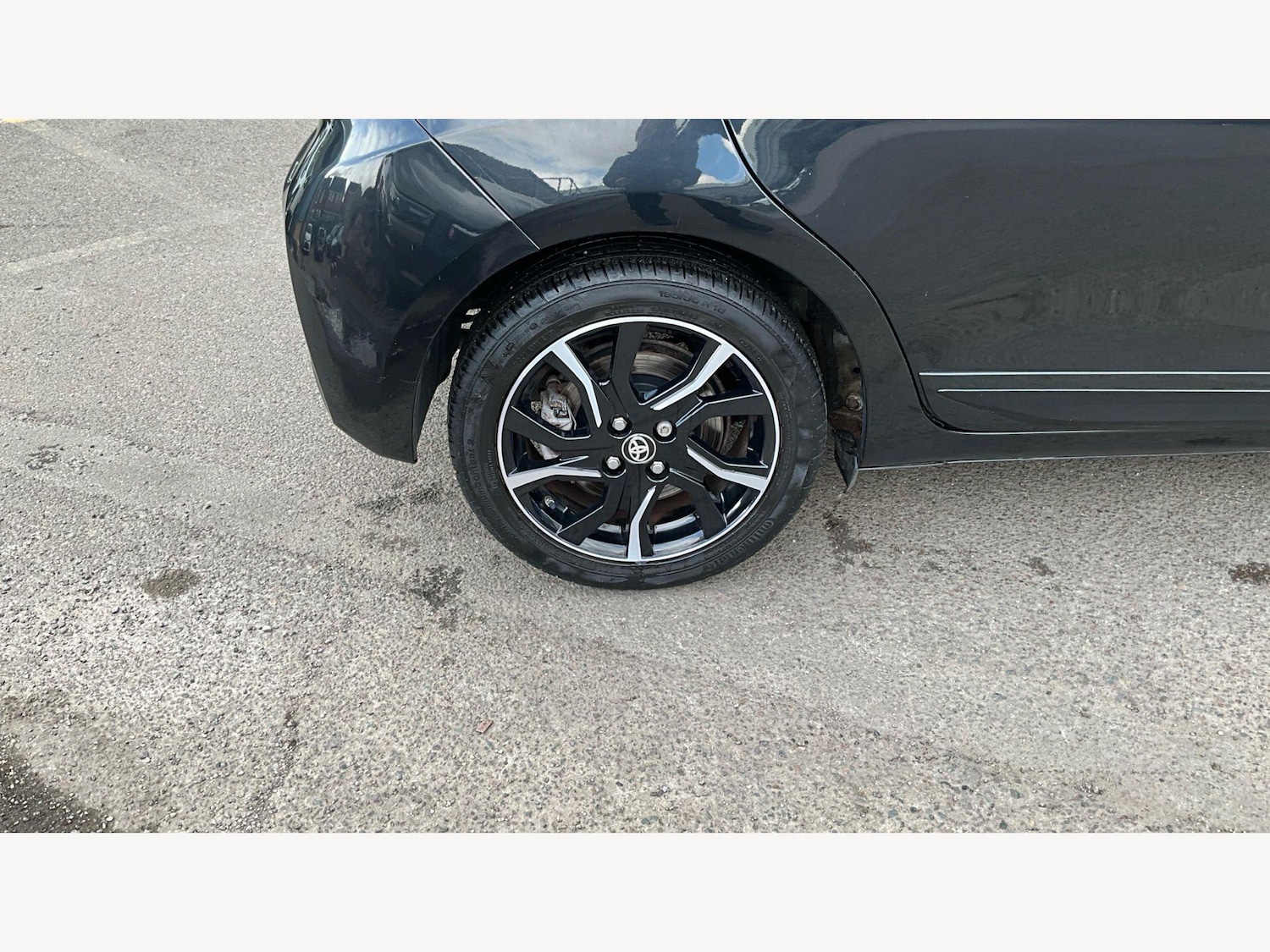 Used Toyota Yaris 2017 for sale - 78100257: Photo 39