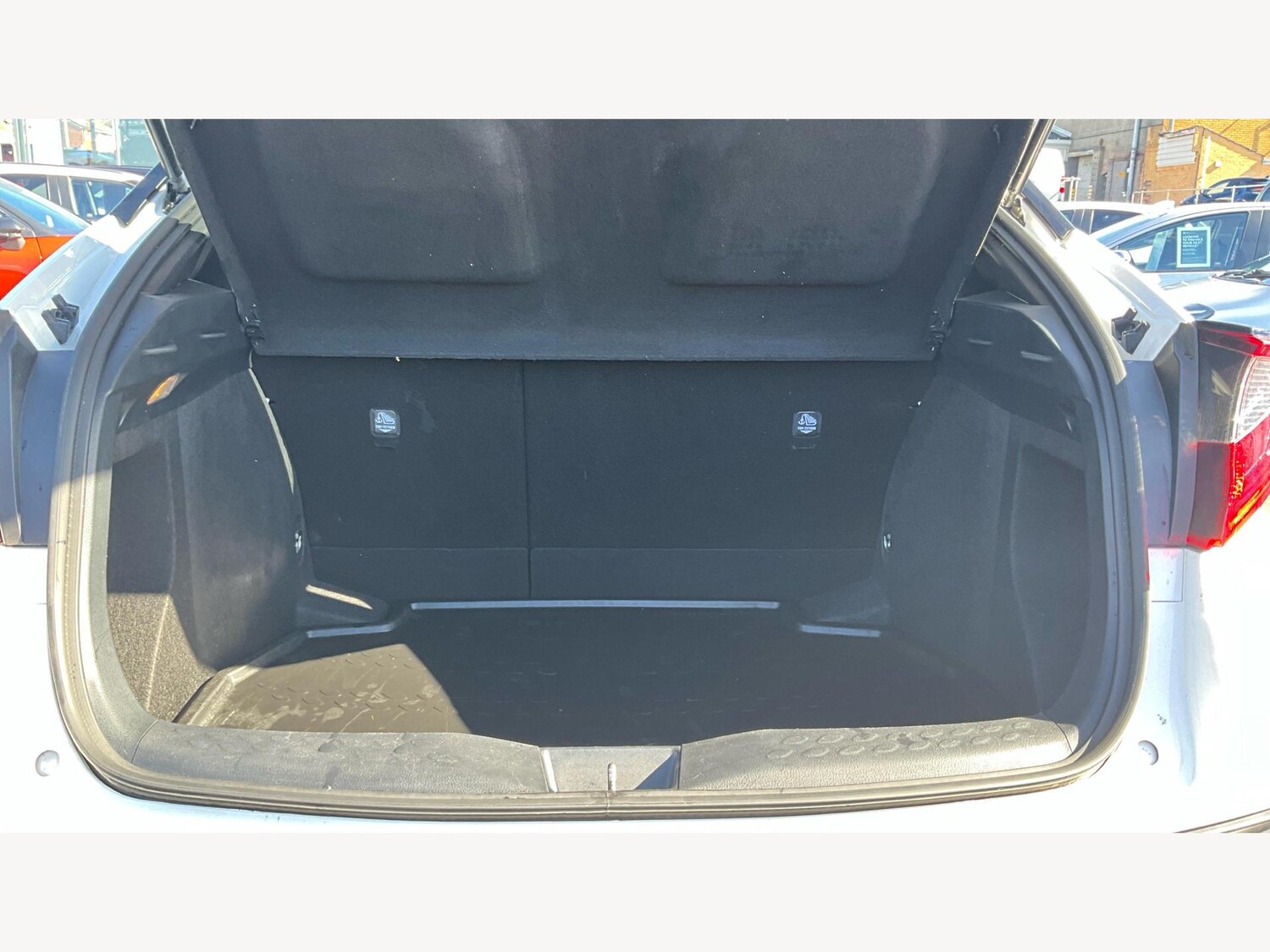 Used Toyota C-HR 2022 for sale - 76043377: Photo 16