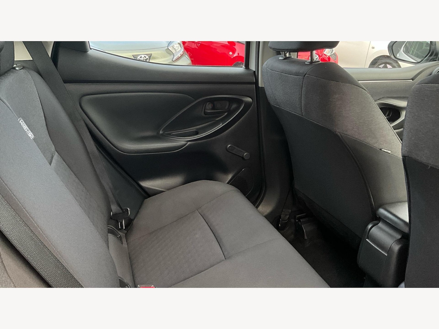 Used Toyota Yaris 2022 for sale - 76227030: Photo 14