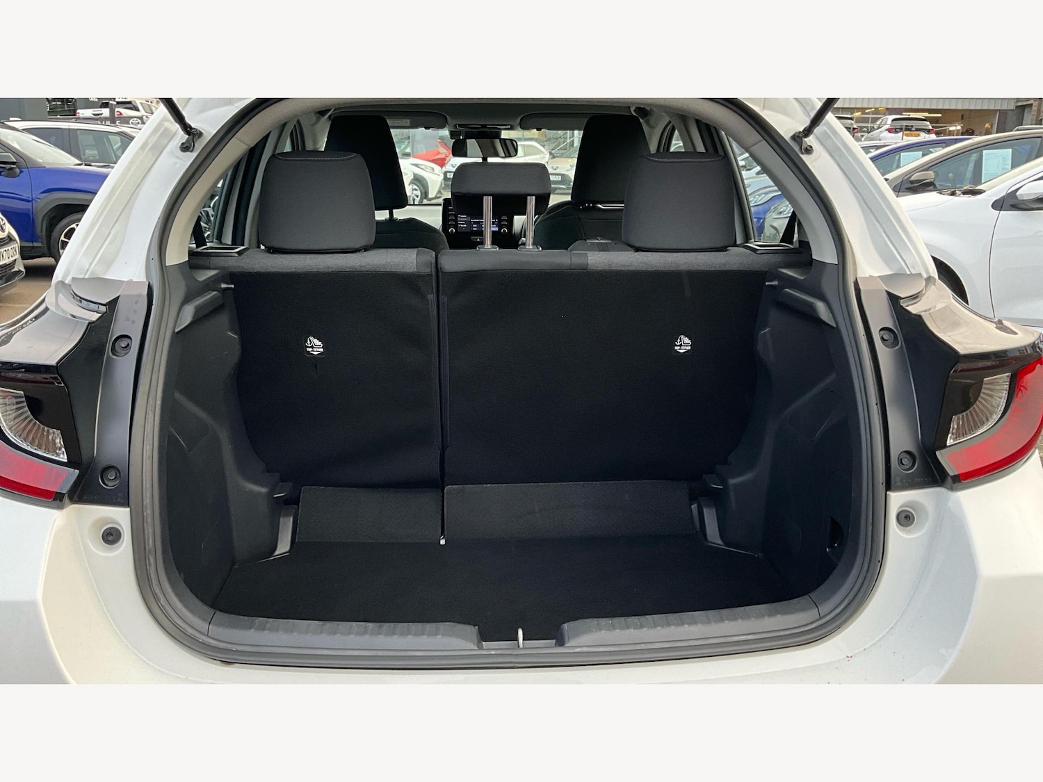 Used Toyota Yaris 2022 for sale - 76227030: Photo 16