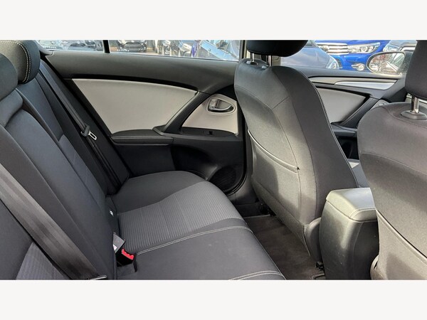 Used Toyota Avensis 2015 for sale - 76099172: Photo 14